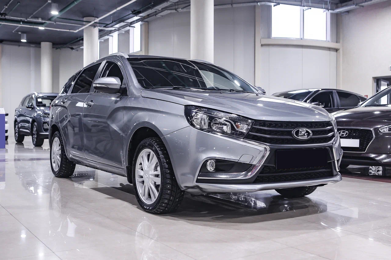 Купить Vesta с пробегом