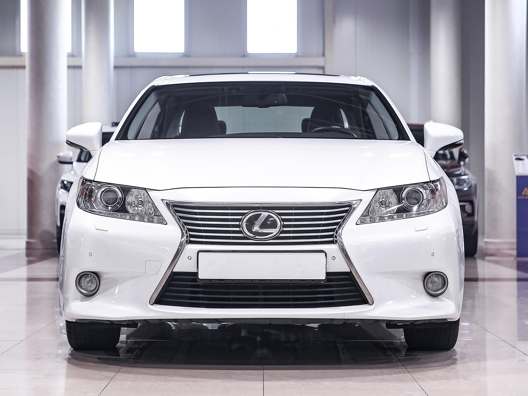 Купить ES с пробегом